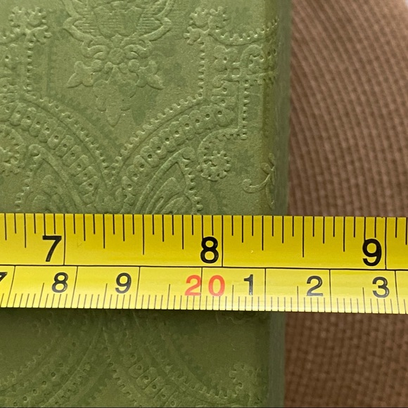 Authentic GUCCI empty green box and dust bags - Picture 9 of 11